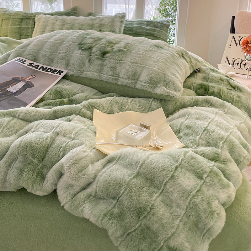 Frosty Nights Velvet Bedding Set