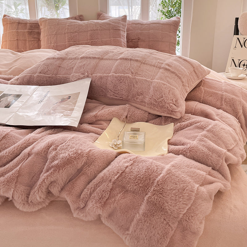 Frosty Nights Velvet Bedding Set