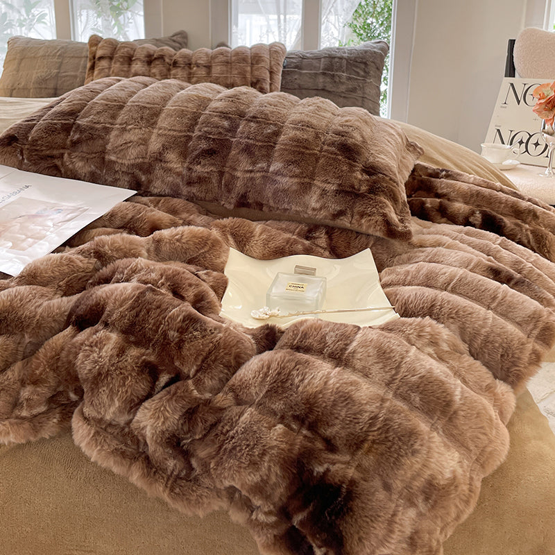 Frosty Nights Velvet Bedding Set