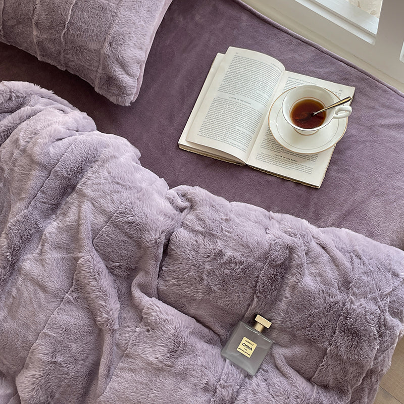 Frosty Nights Velvet Bedding Set