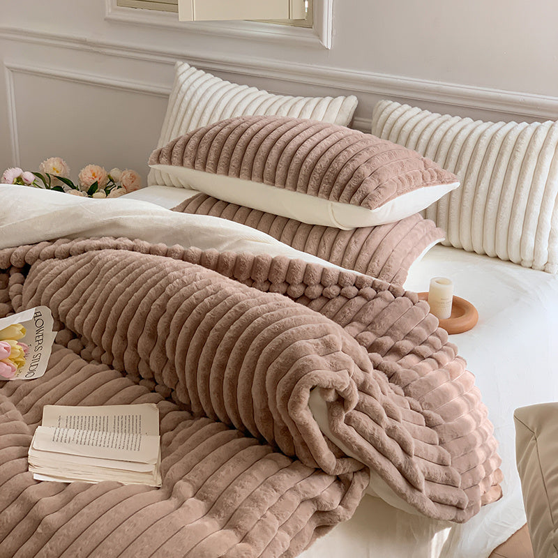 High-end Thicken Plush Bedding Set