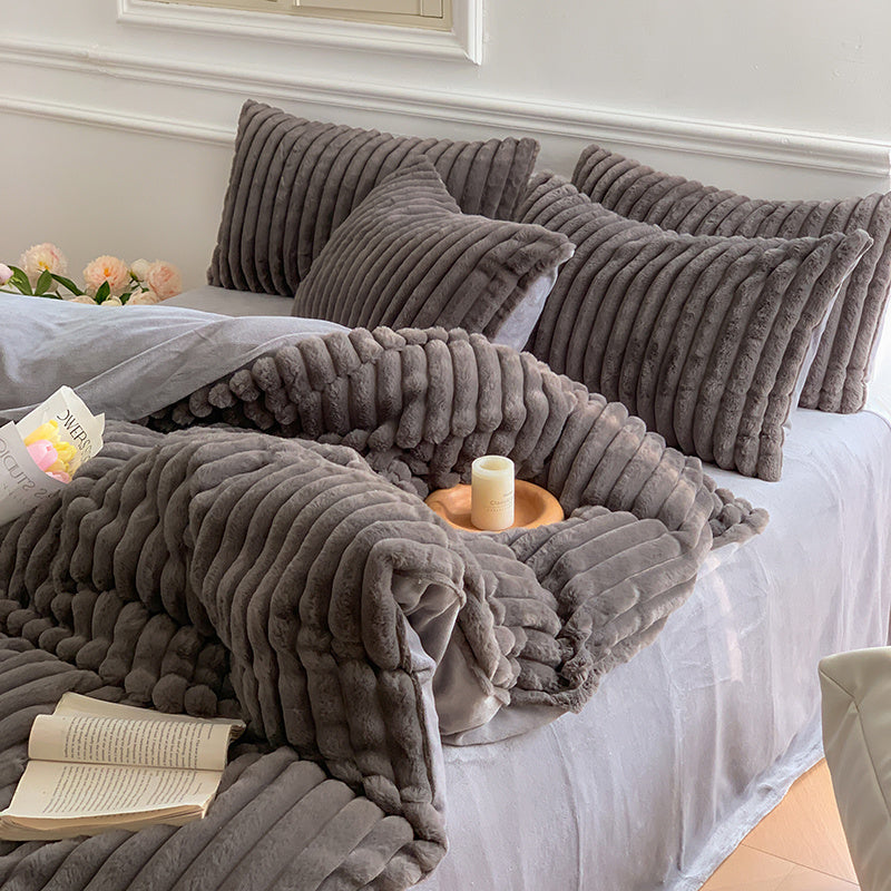 High-end Thicken Plush Bedding Set