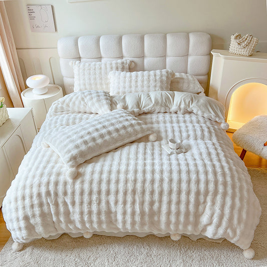 Puff Trim Bedding Set