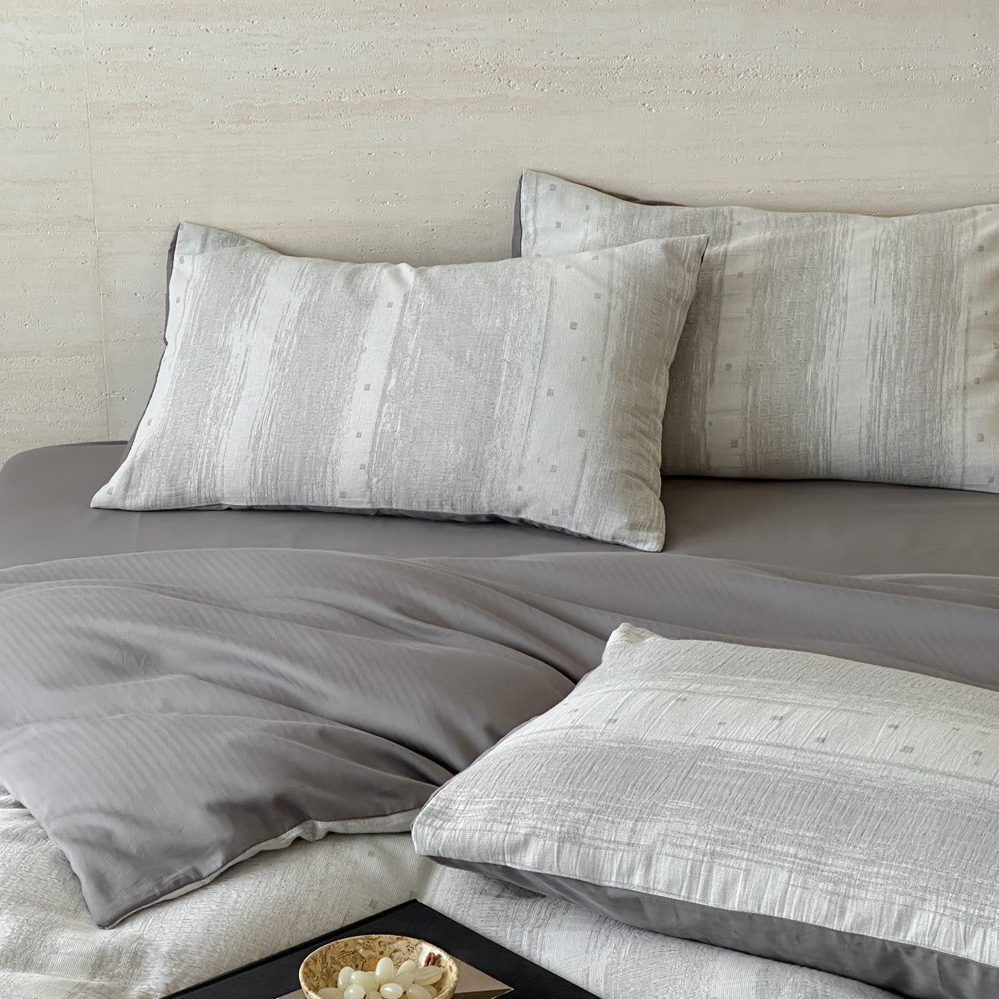 Serene Weave Bedding Set