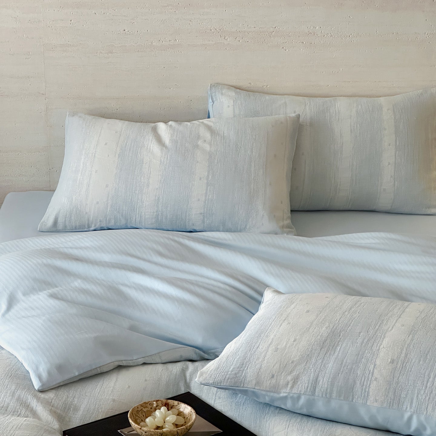 Serene Weave Bedding Set