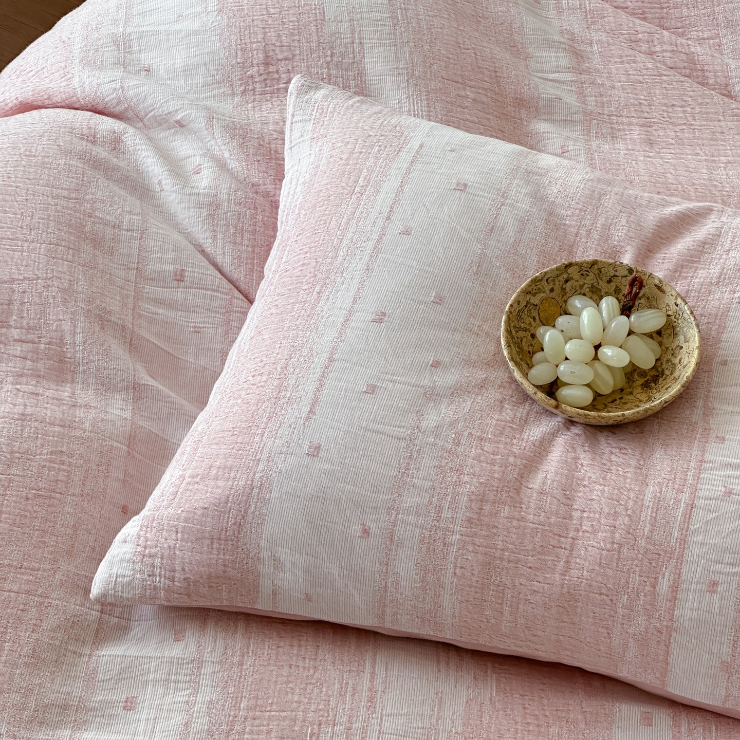 Serene Weave Bedding Set