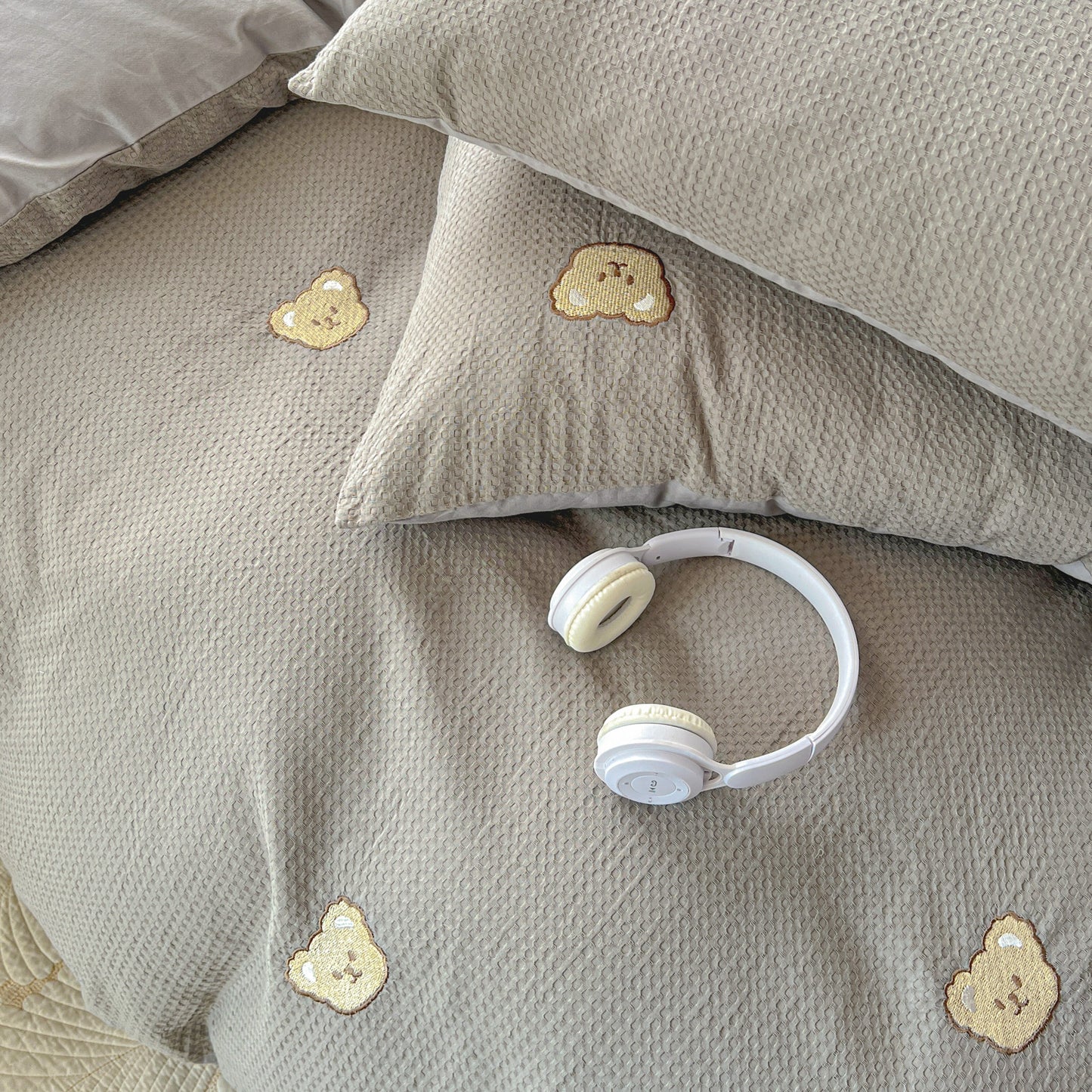 Teddy Waffle Bedding Set