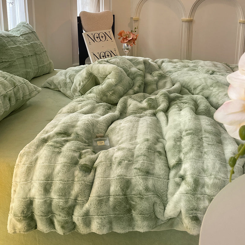 Frosty Nights Velvet Bedding Set