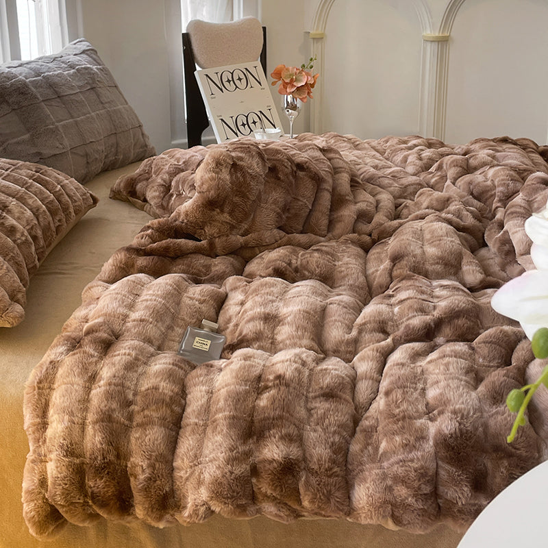 Frosty Nights Velvet Bedding Set