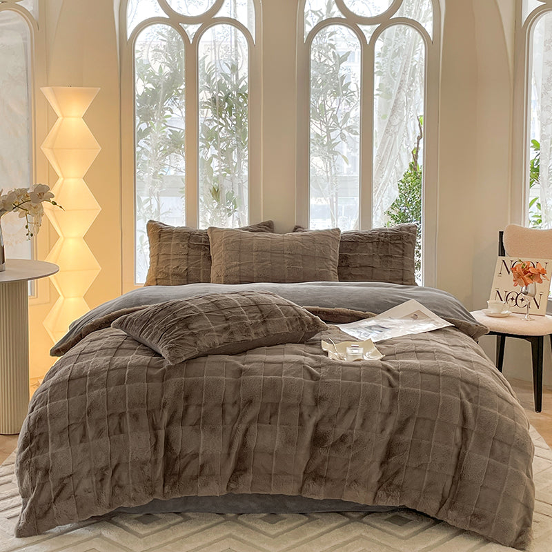 Frosty Nights Velvet Bedding Set