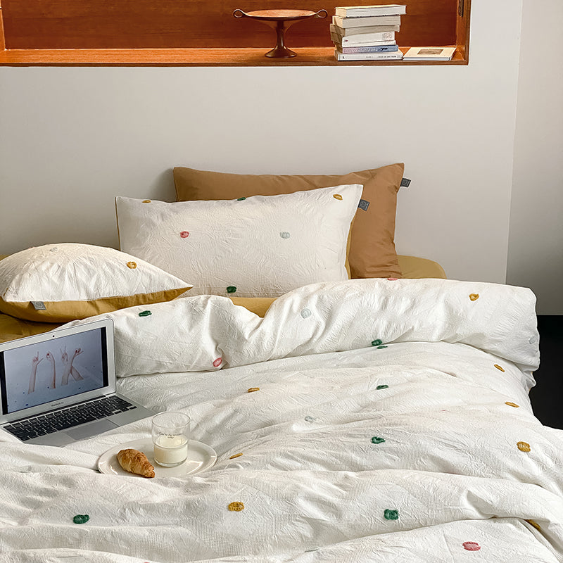 Dot Jacquard Bedding Set