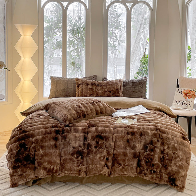 Frosty Nights Velvet Bedding Set
