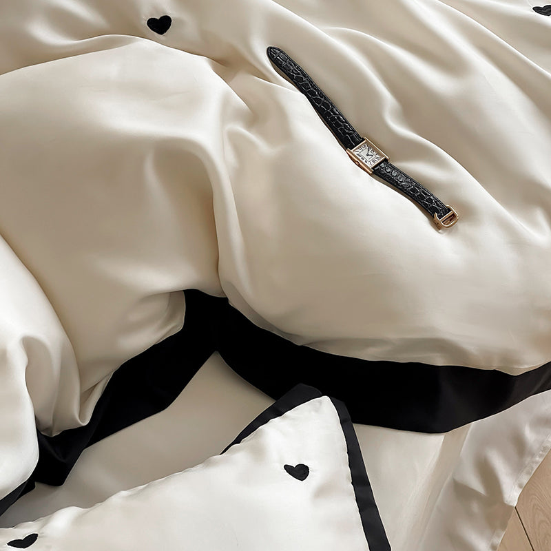 Charmed Hearts Bedding Set