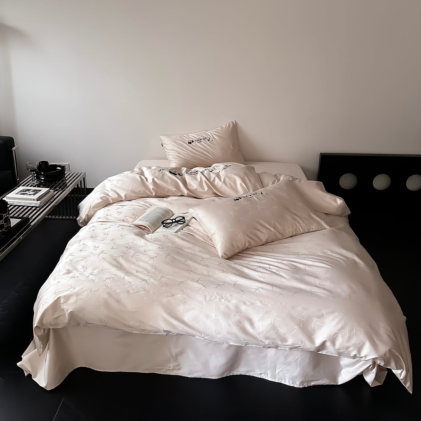 100S Panda Tribute Satin Bedding Set