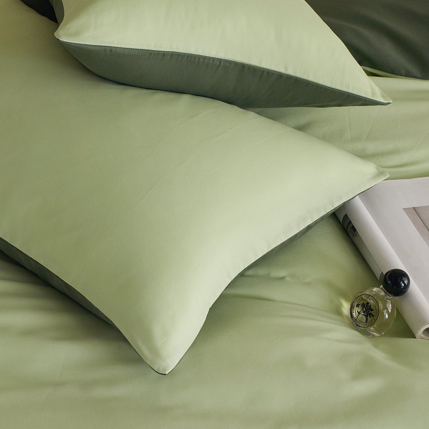 Duo Tone Bedding Set