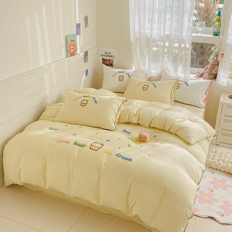 LittleScoop Embroidery Bedding Set