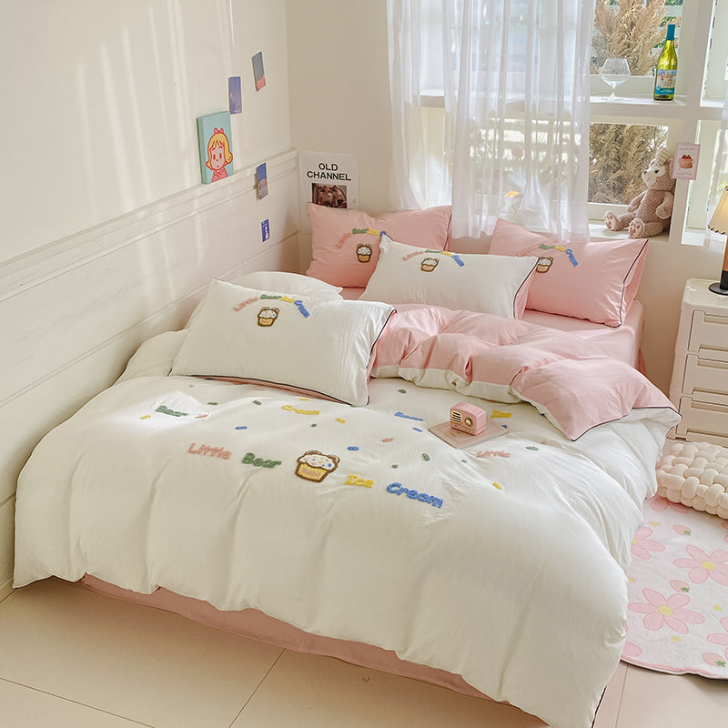 LittleScoop Embroidery Bedding Set