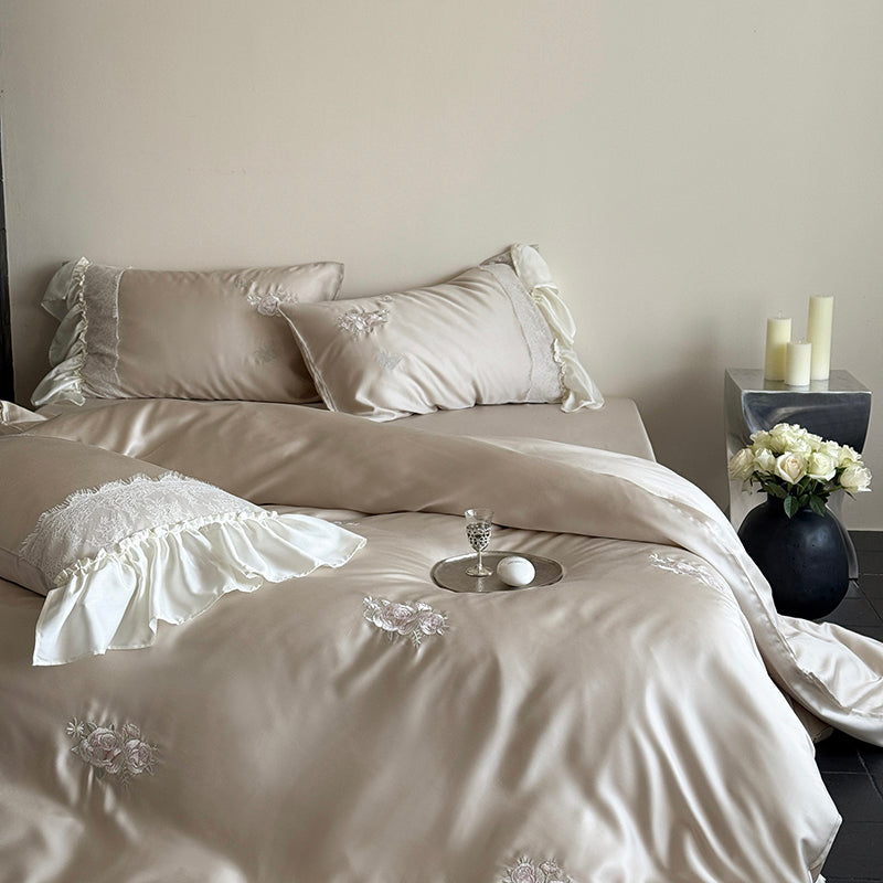 Rosé Allure Bedding Set
