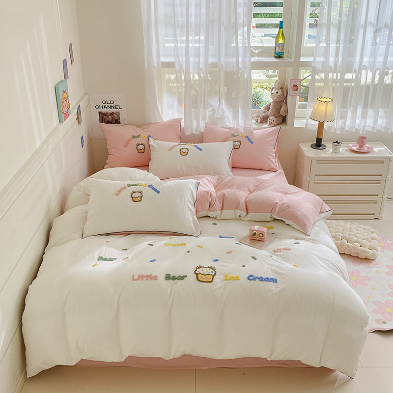 LittleScoop Embroidery Bedding Set