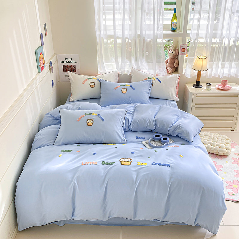 LittleScoop Embroidery Bedding Set