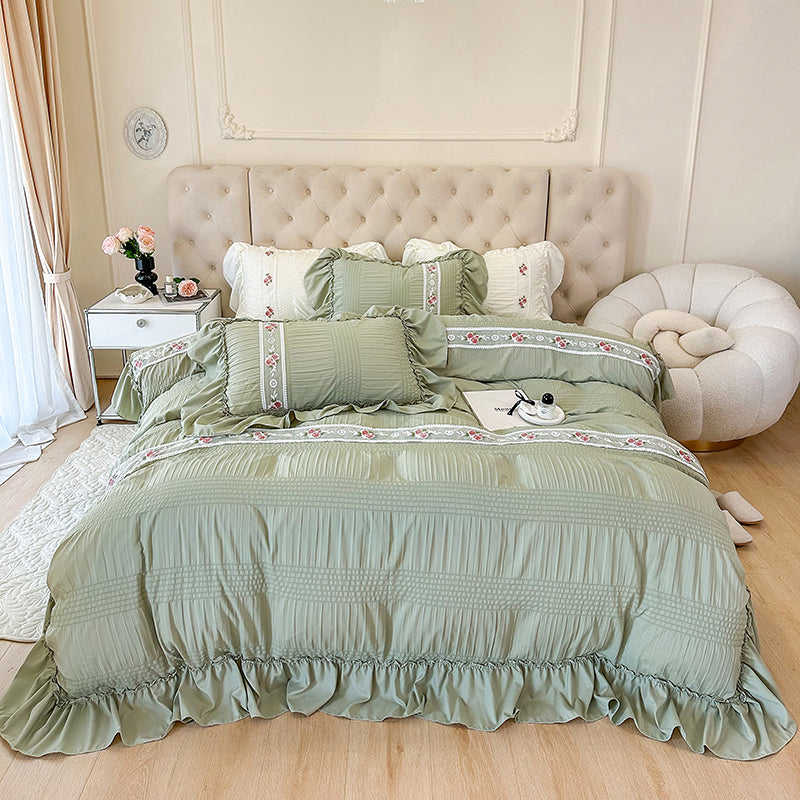 Belle Blooms Bedding Set