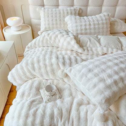 Puff Trim Bedding Set