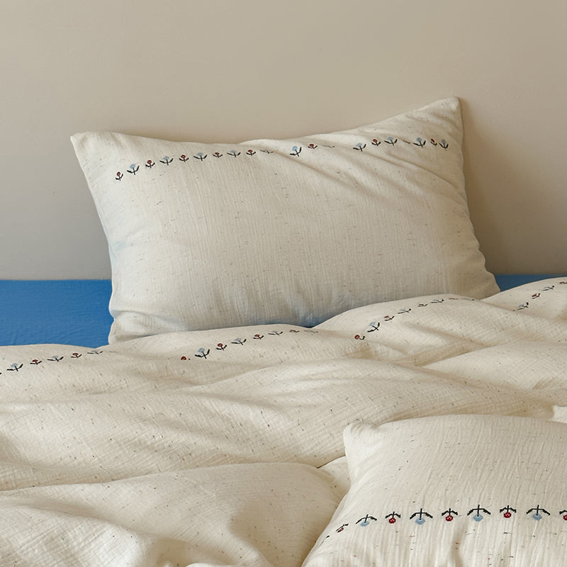 Petite Fleur Bedding Set