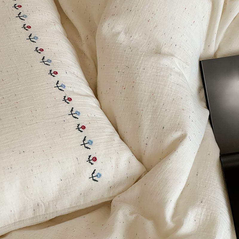 Petite Fleur Bedding Set