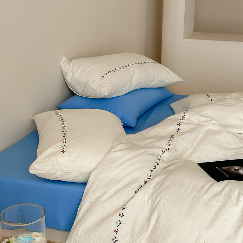 Petite Fleur Bedding Set