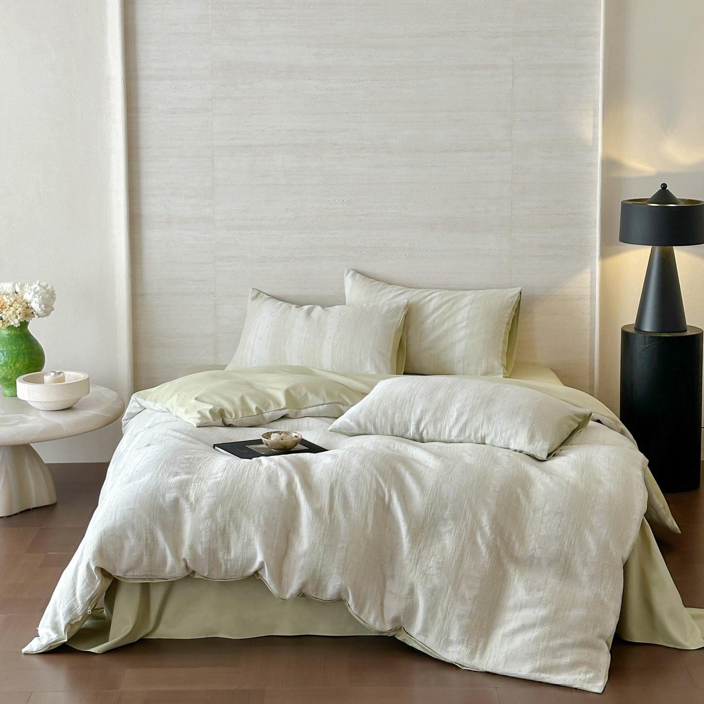 Serene Weave Bedding Set