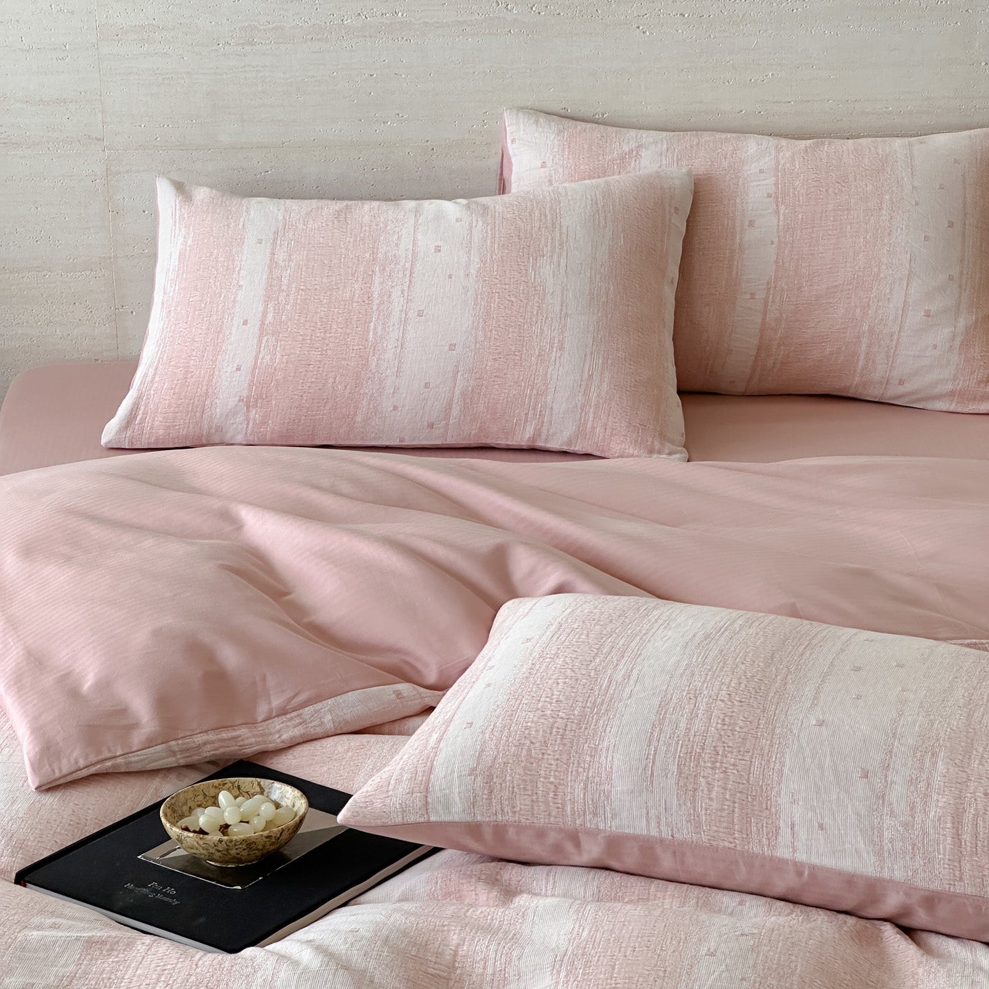 Serene Weave Bedding Set