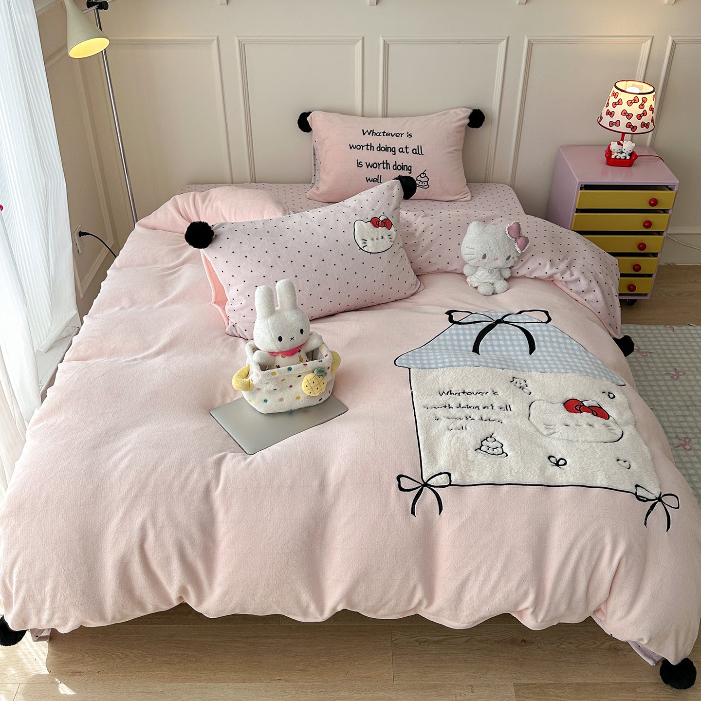Dreamy Friends Bedding Set
