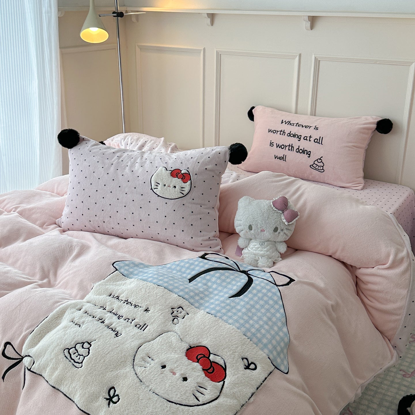 Dreamy Friends Bedding Set