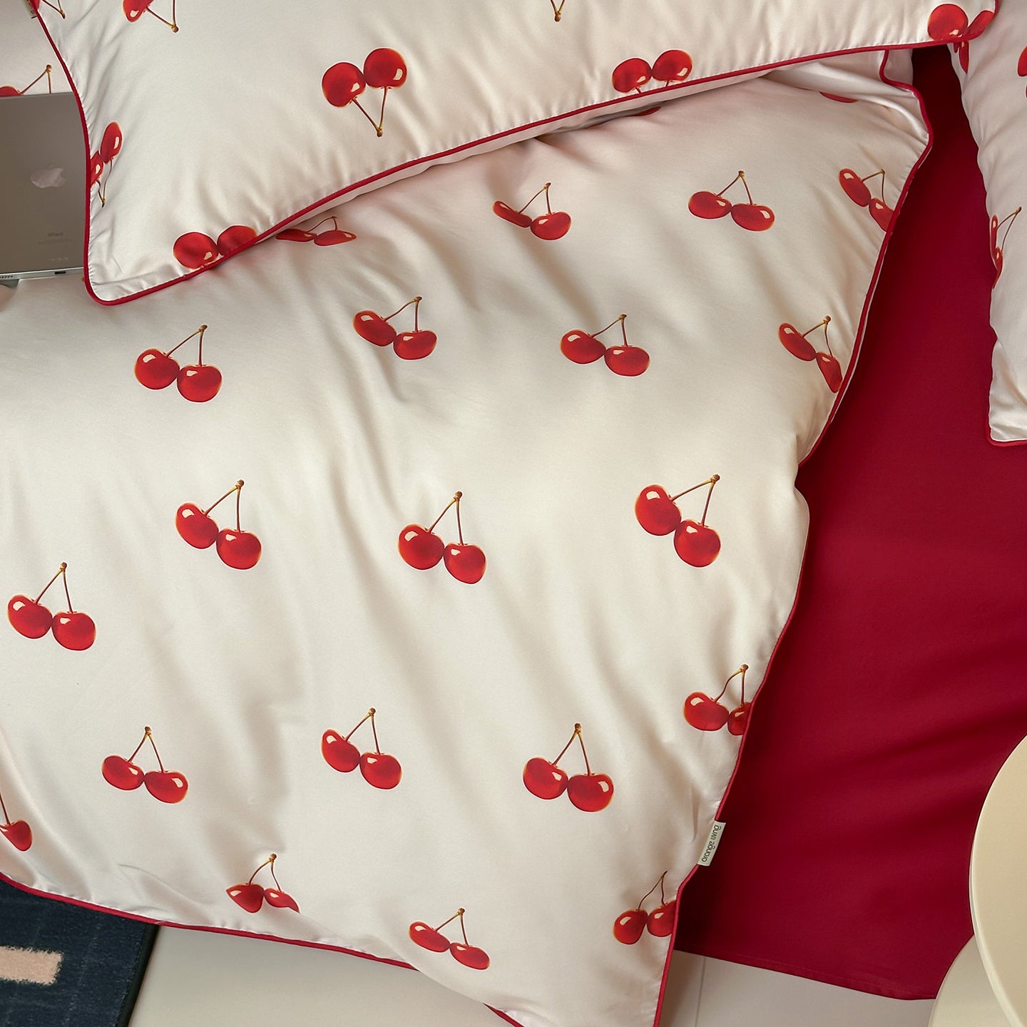 Cherry Bliss Bedding Set