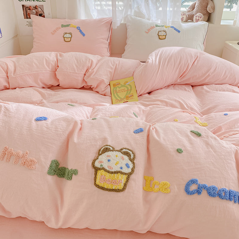 LittleScoop Embroidery Bedding Set