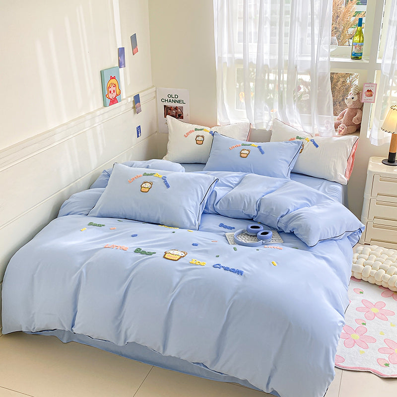 LittleScoop Embroidery Bedding Set
