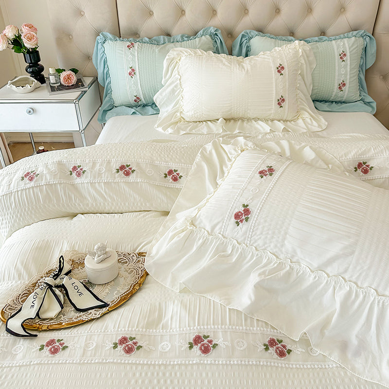 Belle Blooms Bedding Set