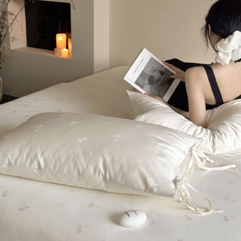 Belle Vie Bedding Set