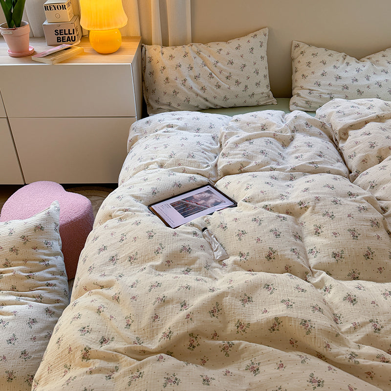 Blooming Muse Bedding Set