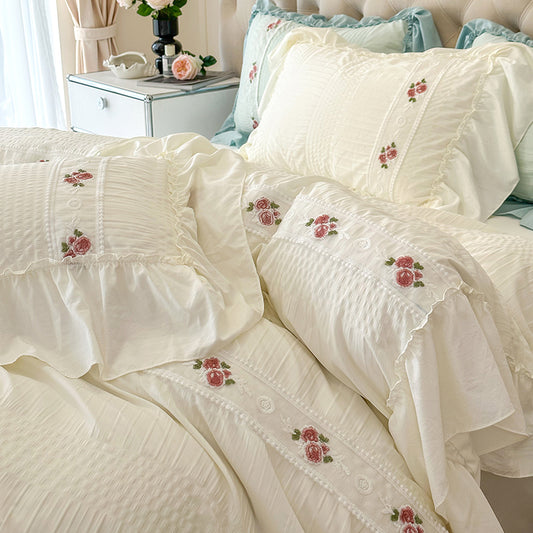 Belle Blooms Bedding Set
