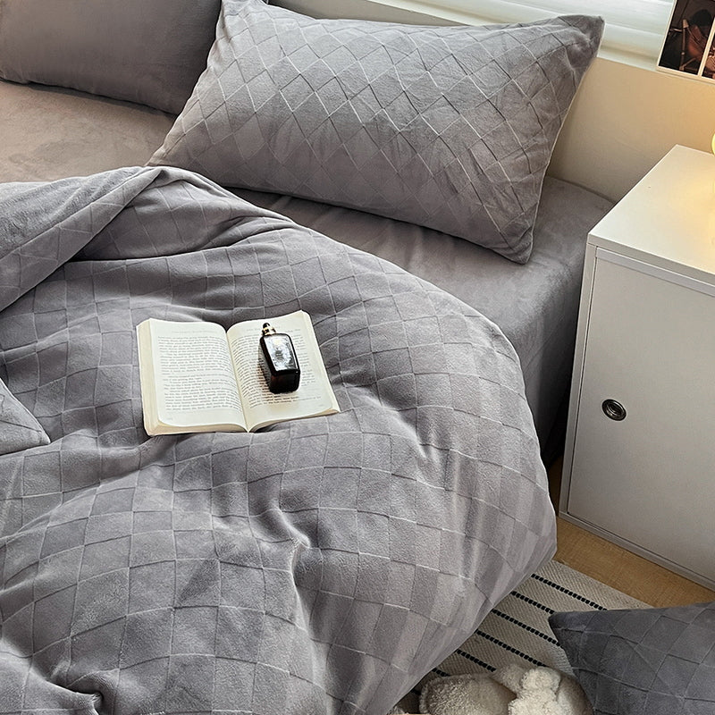 Embossed Milk Velvet Bedding Set