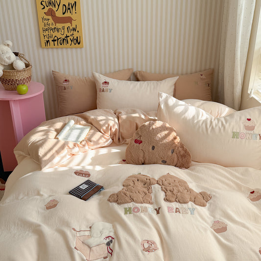 Little Dreamers Bedding Set