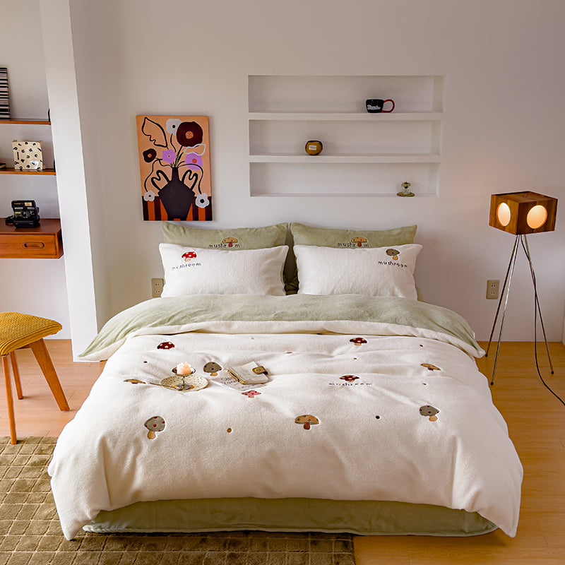 Dreamy Critter Bedding Set