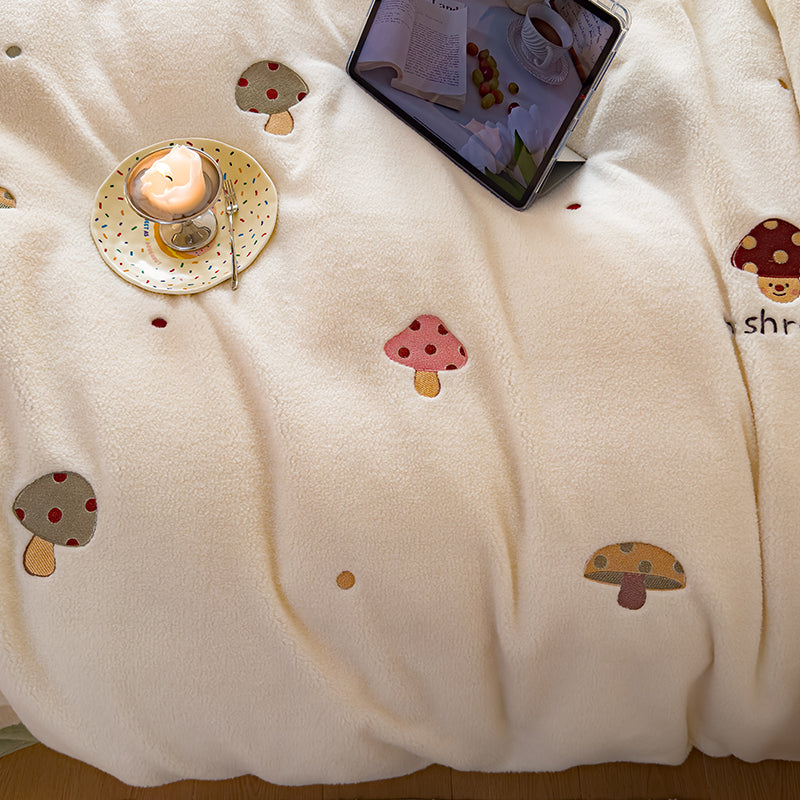 Dreamy Critter Bedding Set