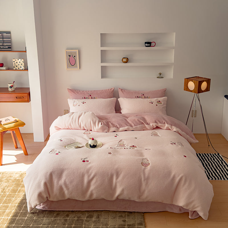 Dreamy Critter Bedding Set