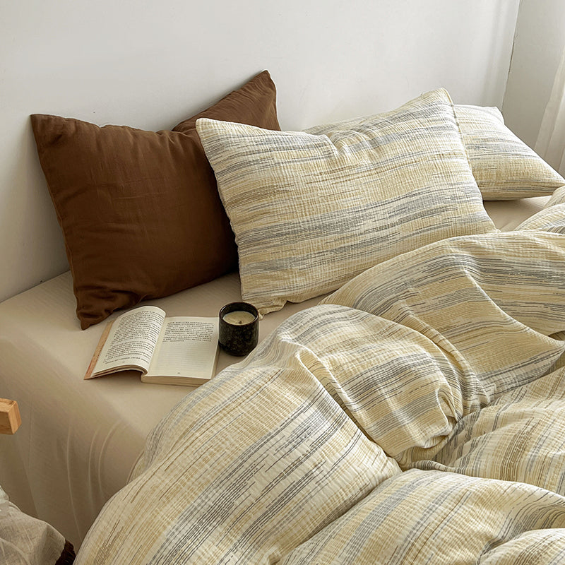 Breeze Line Bedding Set